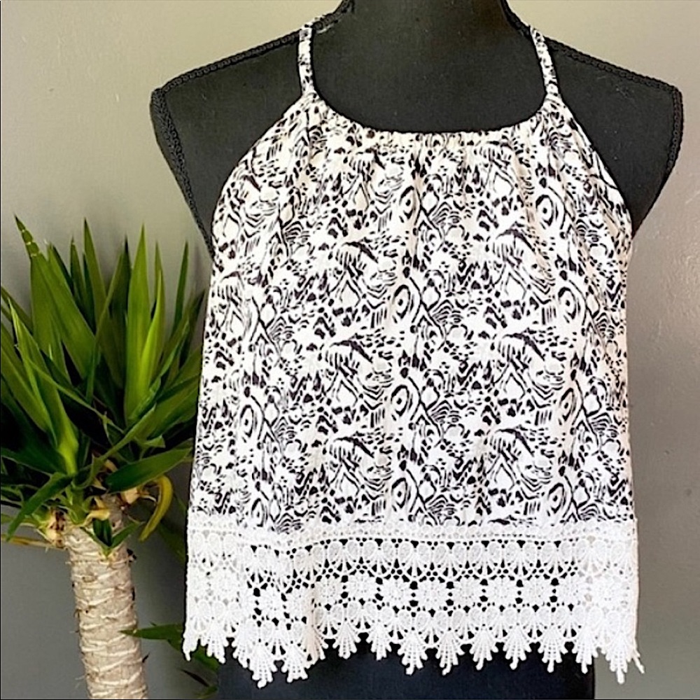 NAANAA LF Lace Trim Top